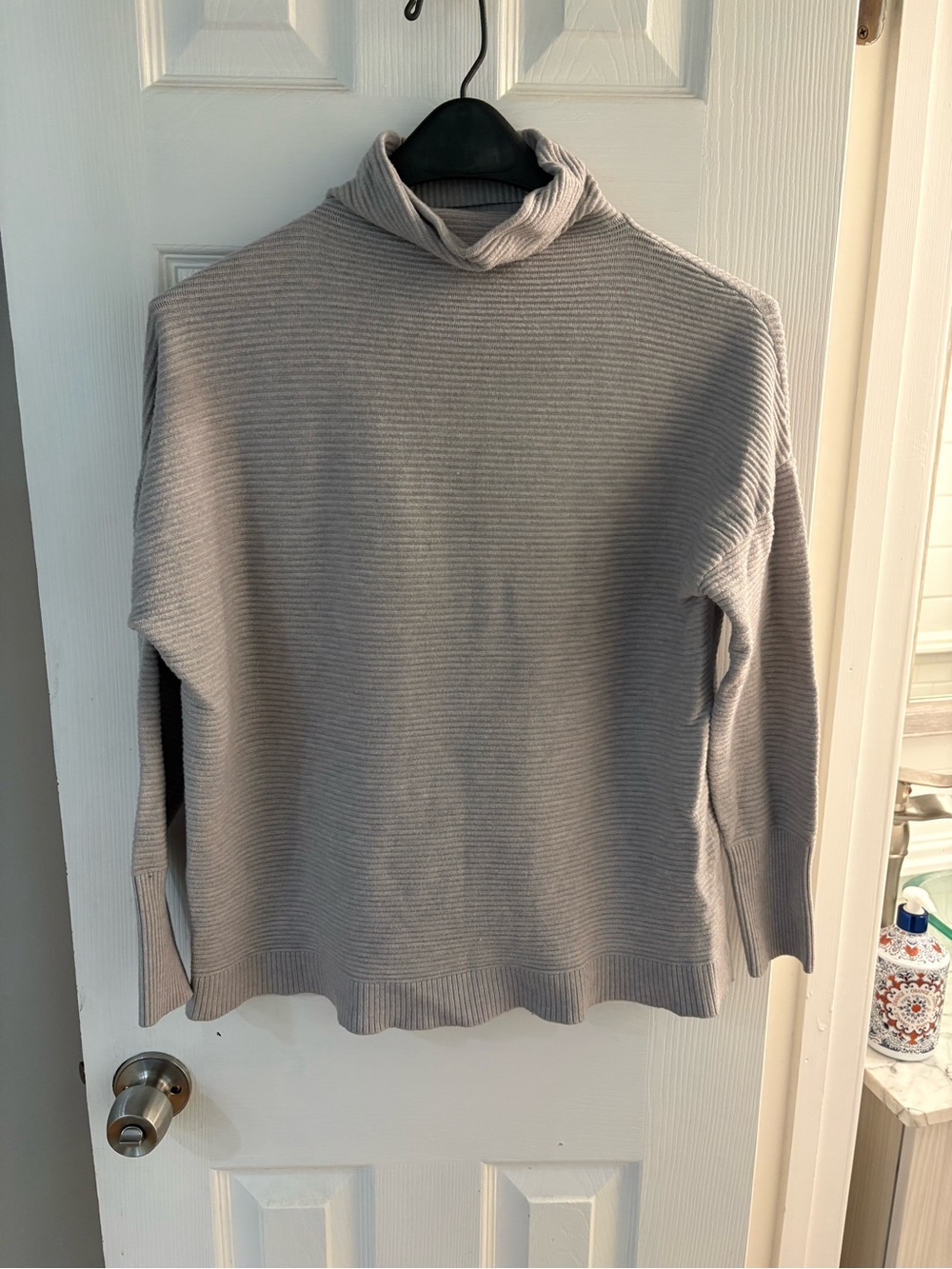 Chelsea & Theodore Soft Ribbed Turtleneck Sweater - Light Gray